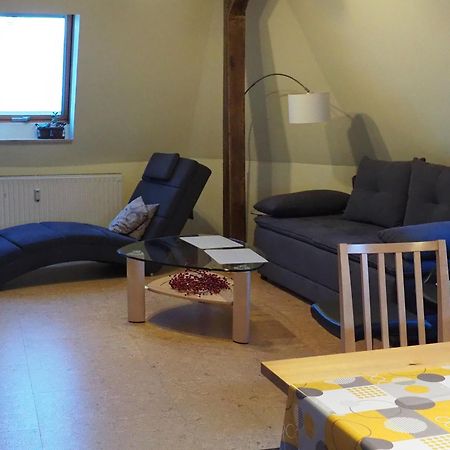 Jarmen Ferienwohnung Екстериор снимка